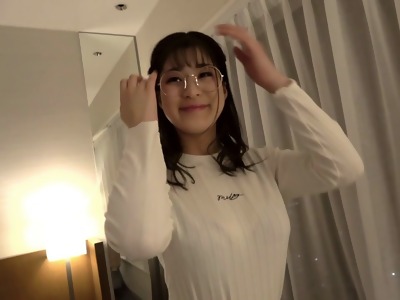 435mfc-010 おっぱいがものすごい盛り上がりをみせる。これはエロイ…下乳